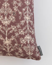 Load image into Gallery viewer, Baylee Floral Pillow Cover
