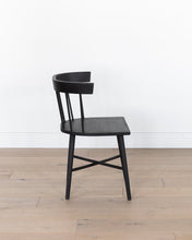 Load image into Gallery viewer, Reeves Chair