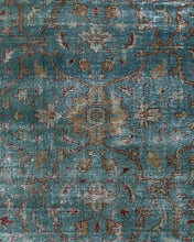 Load image into Gallery viewer, Vintage Rug No. 86