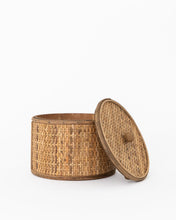 Load image into Gallery viewer, Woven Cane Tuscan Box