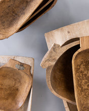 Load image into Gallery viewer, Vintage Dough Bowl