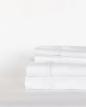 Load image into Gallery viewer, Clayborne Sateen Sheet Set
