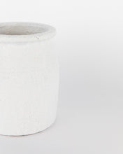 Load image into Gallery viewer, Distressed Chalk Glaze Crock

