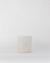 Load image into Gallery viewer, Glossy White Scalloped Crock
