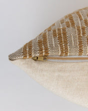 Load image into Gallery viewer, Molley Pillow Cover
