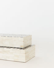 Load image into Gallery viewer, Geo Patterned Bone Box
