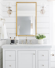Load image into Gallery viewer, White Tea Liquid Soap
