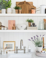 Load image into Gallery viewer, White Tea Liquid Soap
