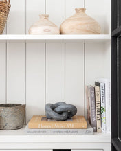 Load image into Gallery viewer, Marble Knot Object
